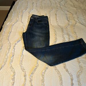 GAP high waisted skinny jeans in awesome condition!